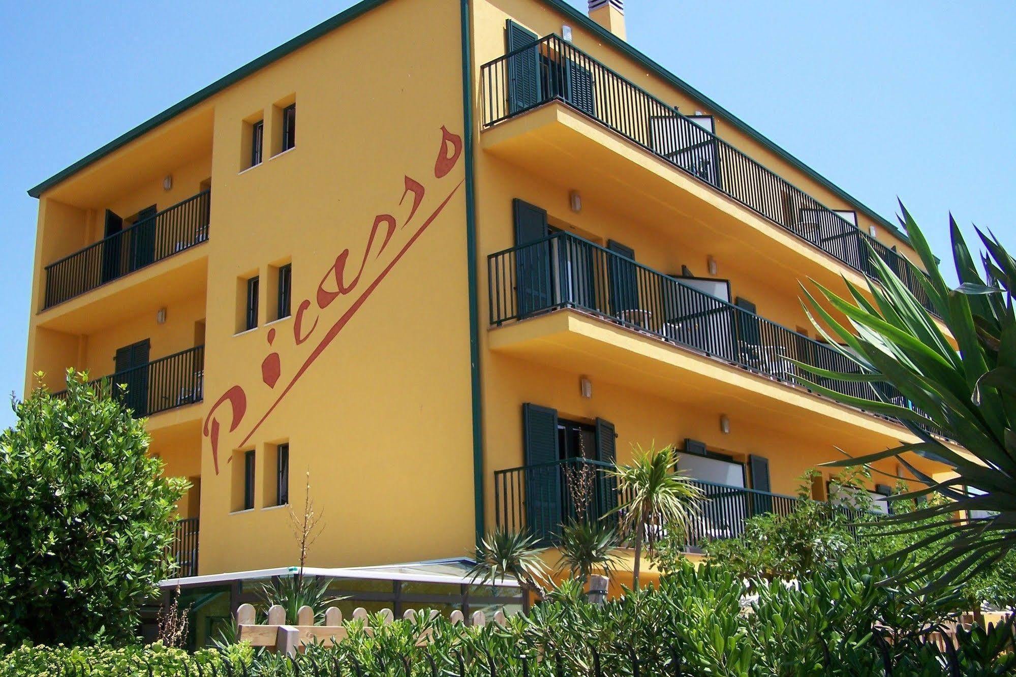 Hotel Picasso Torroella de Montgrí المظهر الخارجي الصورة